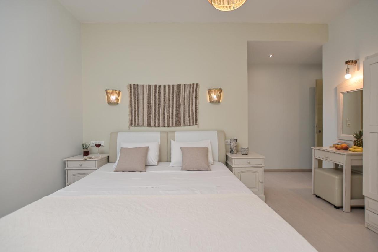 Blue Sky Aparthotel Naxos City Екстериор снимка