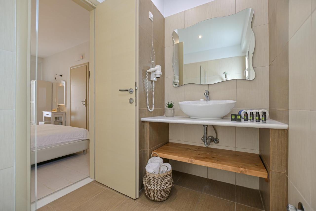 Blue Sky Aparthotel Naxos City Екстериор снимка