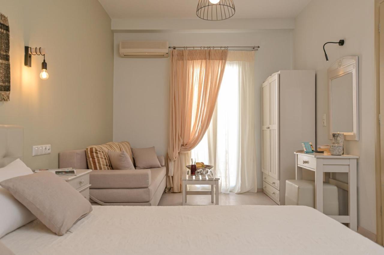 Blue Sky Aparthotel Naxos City Екстериор снимка