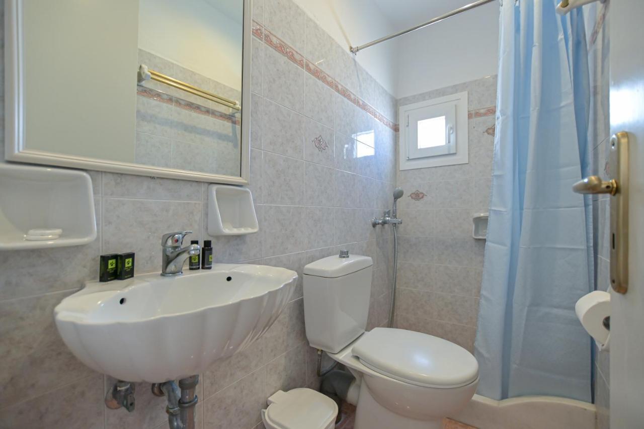 Blue Sky Aparthotel Naxos City Екстериор снимка
